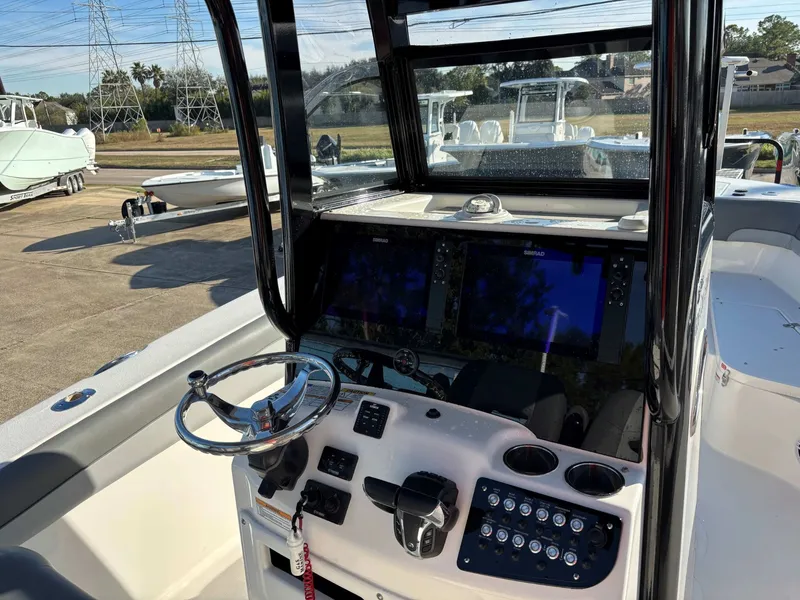 Slide: The Image of NauticStar 28 XS 2023 - 18