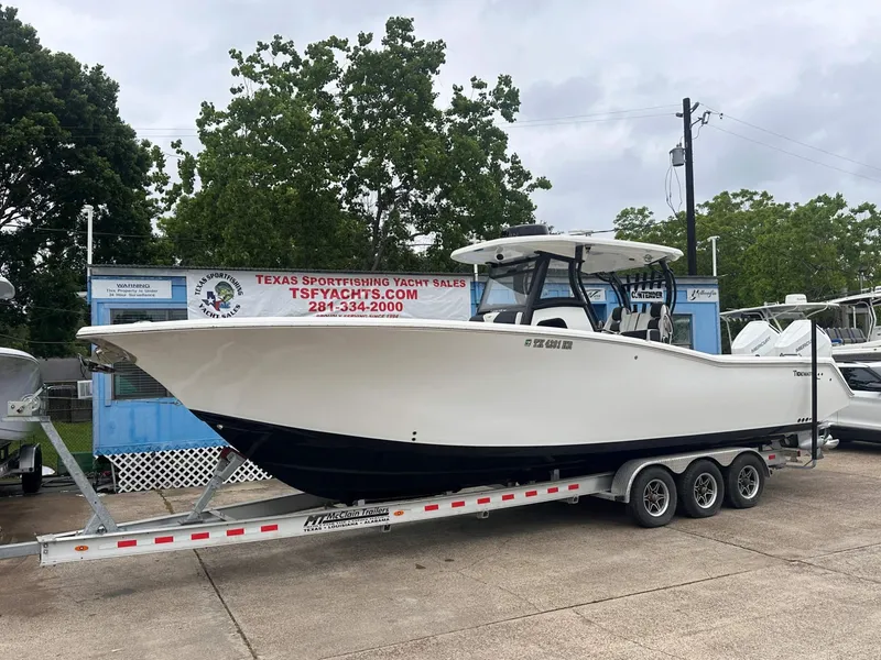 Slide: The Image of Tidewater 320 CC Adventure 2023 - 2