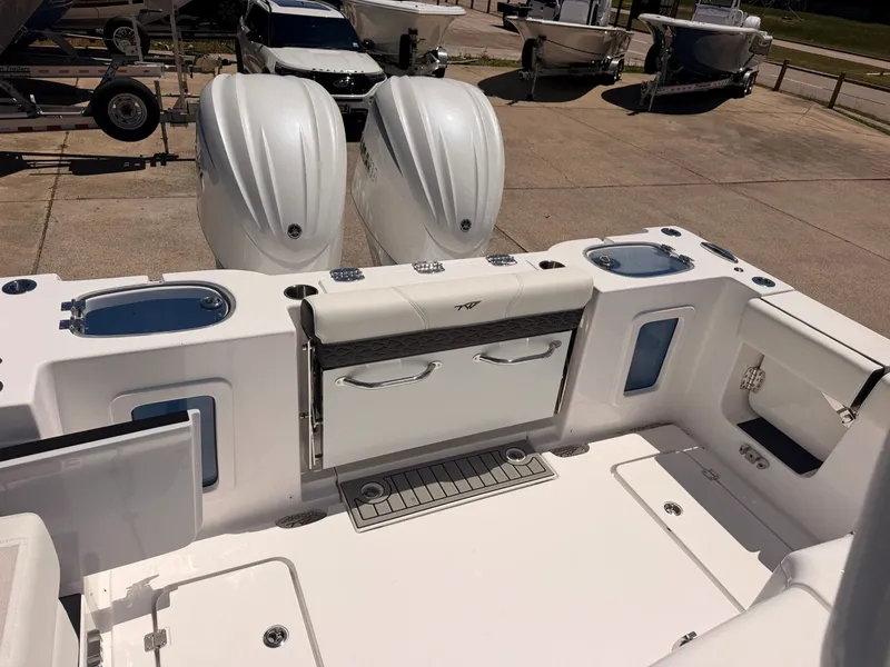 Slide: The Image of Tidewater 282 CC Adventure 2026 - 37