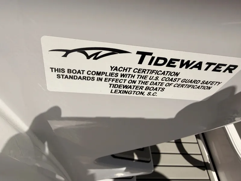 Slide: The Image of Tidewater 282 CC Adventure 2026 - 15