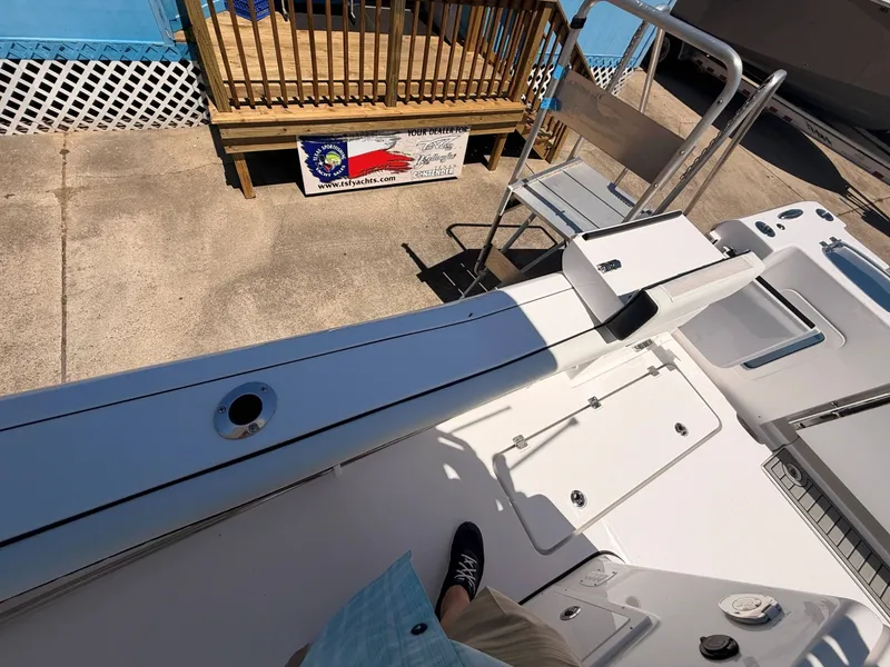 Slide: The Image of Tidewater 282 CC Adventure 2026 - 27