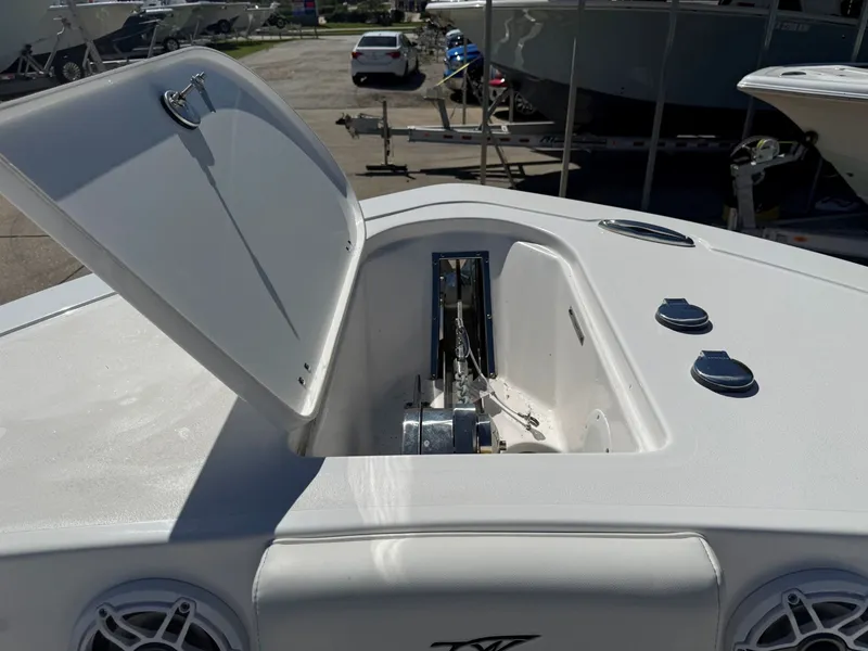 Slide: The Image of Tidewater 232 LXF 2026 - 14