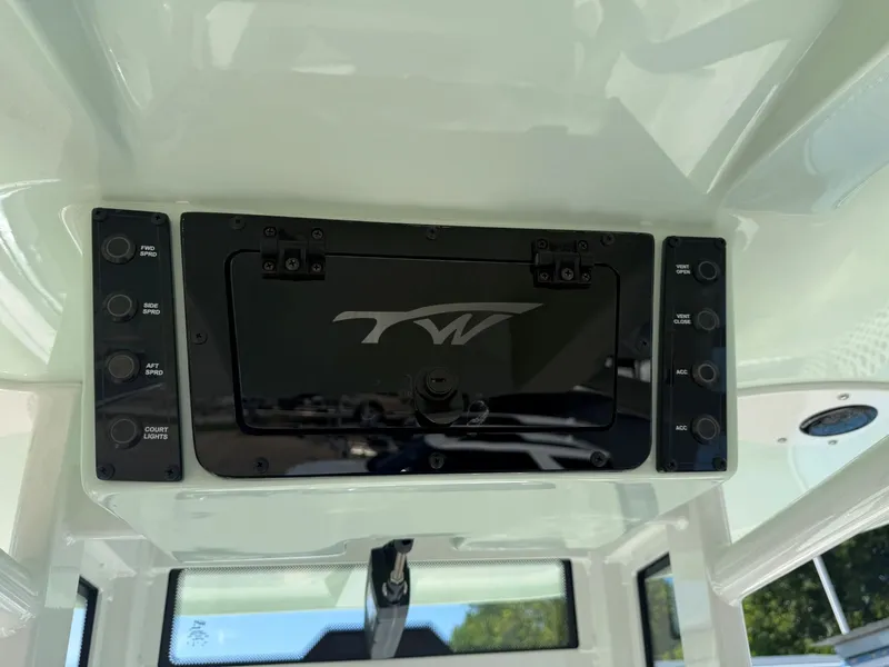 Slide: The Image of Tidewater 232 LXF 2026 - 7
