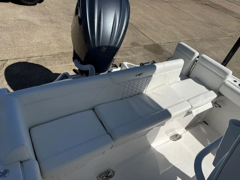 Slide: The Image of Tidewater 232 LXF 2026 - 11