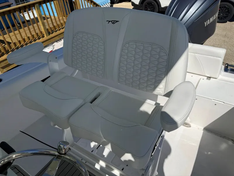 Slide: The Image of Tidewater 232 LXF 2026 - 22