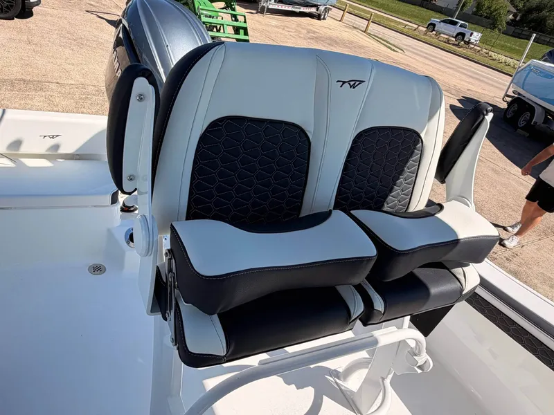 Slide: The Image of Tidewater 198 CC Adventure 2026 - 20