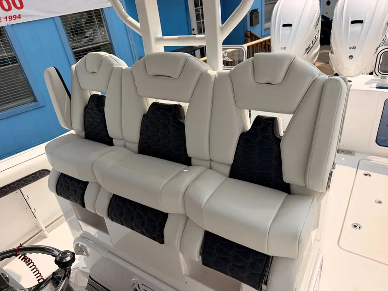 Slide: The Image of Tidewater 330 CC Adventure 2027 - 60