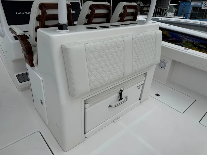 Slide: The Image of Front Runner 37 Catamaran 2024 - 14