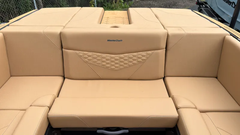 Slide: The Image of Mastercraft NXT23 2027 - 18