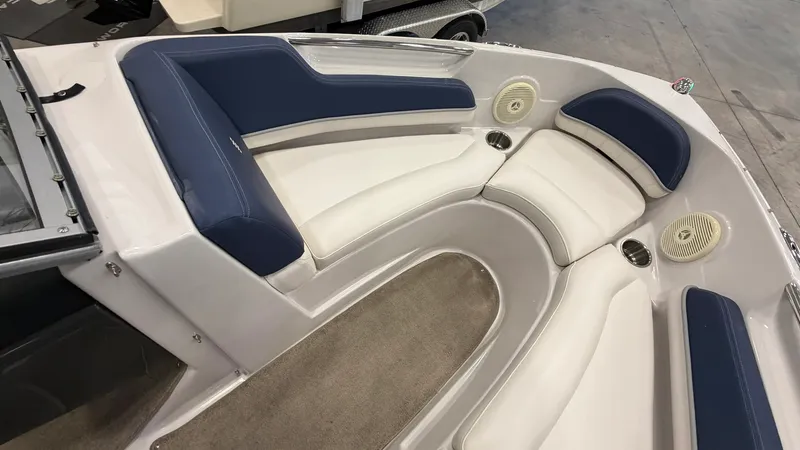 Slide: The Image of Four Winns 200 HORIZON SS 2012 - 15