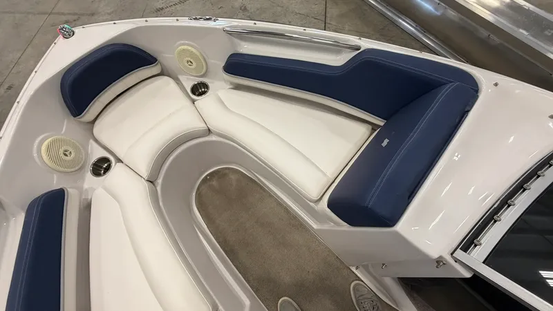 Slide: The Image of Four Winns 200 HORIZON SS 2012 - 16