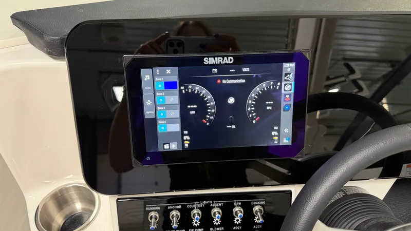 Slide: The Image of Sea Ray SDX 230 Surf 2026 - 67