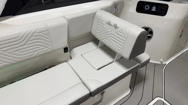 Slide: The Image of Sea Ray SDX 230 Surf 2026 - 45