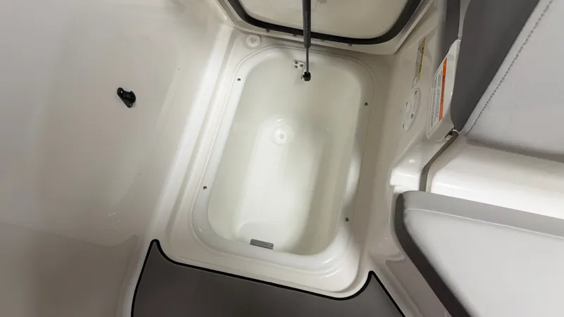 Slide: The Image of Sea Ray SDX 230 Surf 2026 - 28