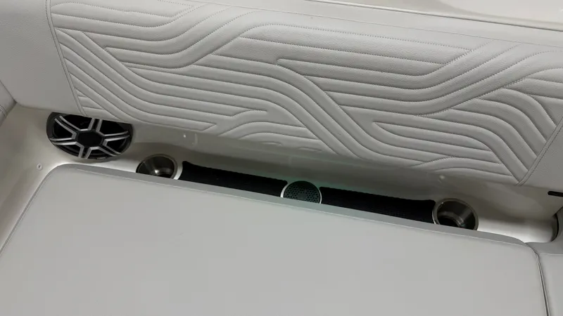 Slide: The Image of Sea Ray SDX 230 Surf 2026 - 36