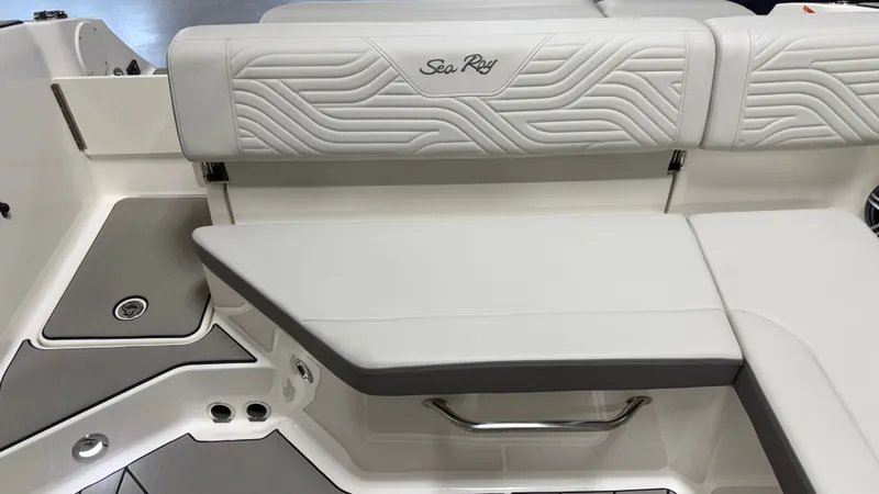 Slide: The Image of Sea Ray SDX 230 Surf 2026 - 29