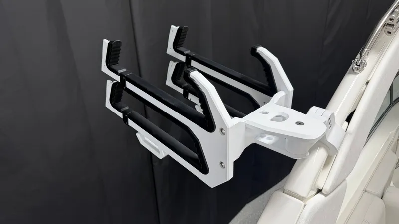 Slide: The Image of Sea Ray SDX 230 Surf 2026 - 101