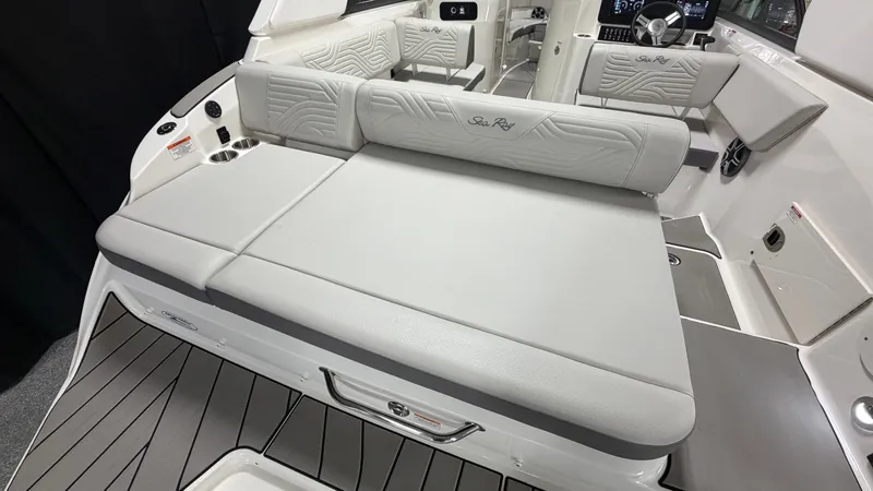Slide: The Image of Sea Ray SDX 230 Surf 2026 - 15
