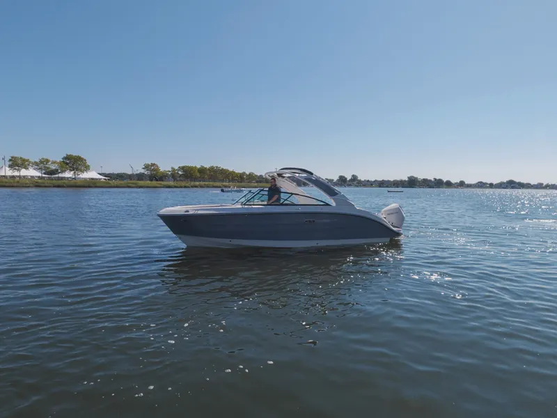 Slide: The Image of Sea Ray SDX 250 Outboard 2026 - 1