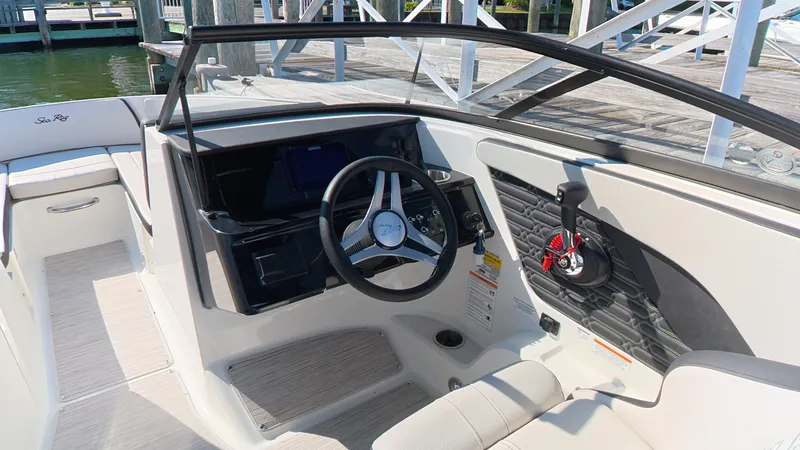 Slide: The Image of Sea Ray SPX 210 Outboard 2027 - 16