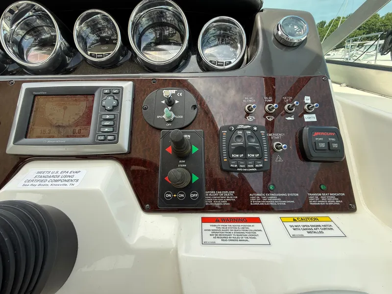 Slide: The Image of Sea Ray Sundancer 310 2010 - 50