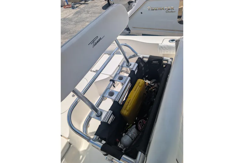 Slide: The Image of 2009 Pioneer 220 Bay Sport boat storage area with equipment and accessories. - 8