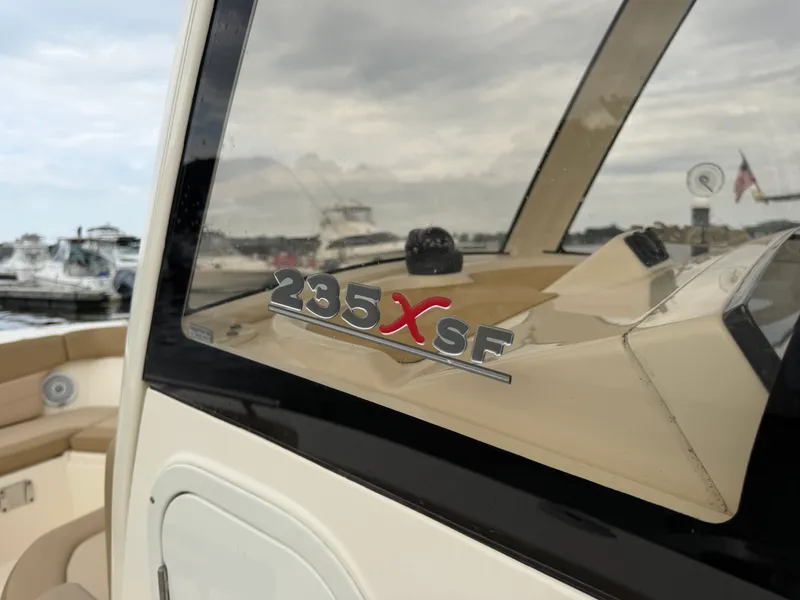Slide: The Image of Scout 235 XSF 2018 - 12