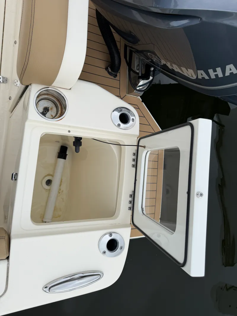 Slide: The Image of Scout 235 XSF 2018 - 6
