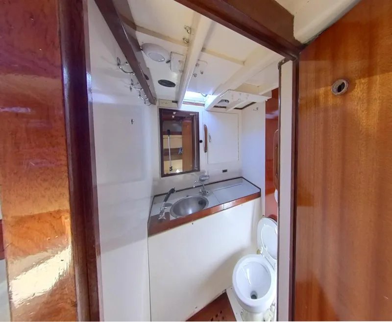 Slide: The Image of Interior of a 1971 Frans Maas McCurdy & Rhodes 46. - 18