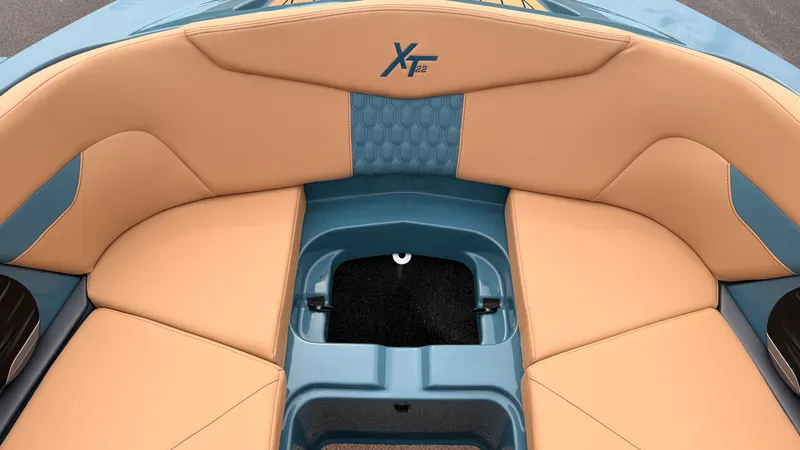 Slide: The Image of Mastercraft XT22 2027 - 69