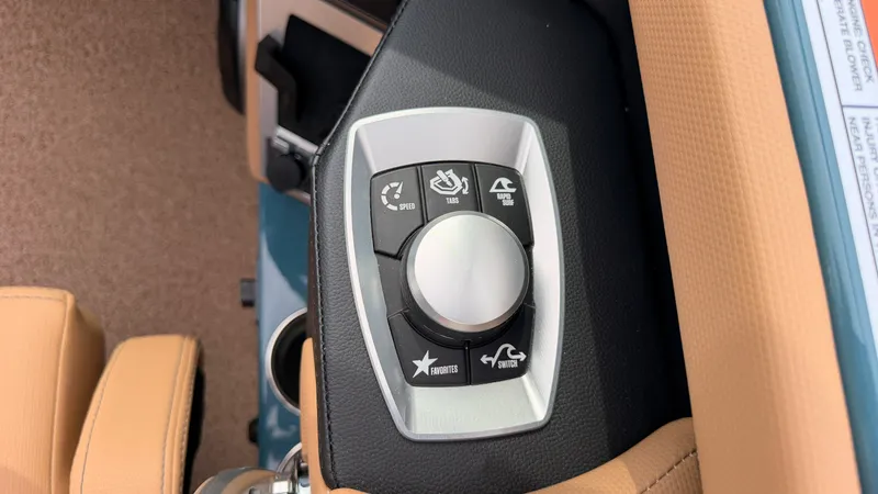 Slide: The Image of Mastercraft XT22 2027 - 55