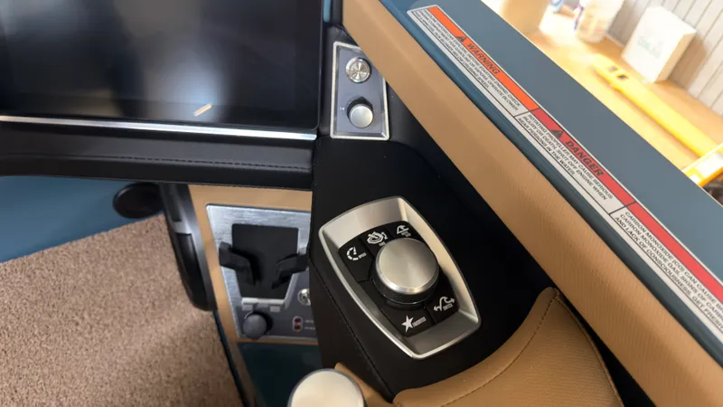 Slide: The Image of Mastercraft XT22 2027 - 17