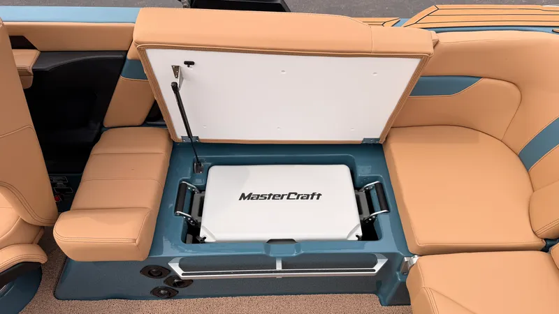 Slide: The Image of Mastercraft XT22 2027 - 29