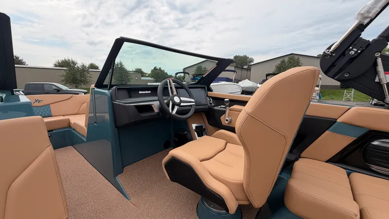 Slide: The Image of Mastercraft XT22 2027 - 51