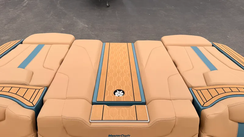Slide: The Image of Mastercraft XT22 2027 - 21