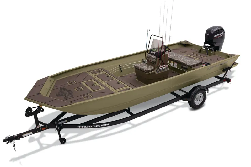 Slide: The Image of Tracker Grizzly 2072 CC 2026 - 17