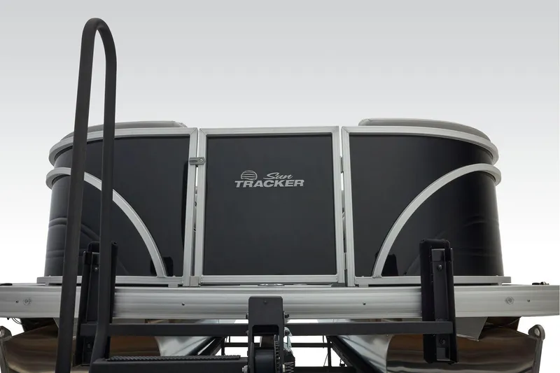 Slide: The Image of Sun Tracker Party Barge 22 RF DLX 2026 - 35