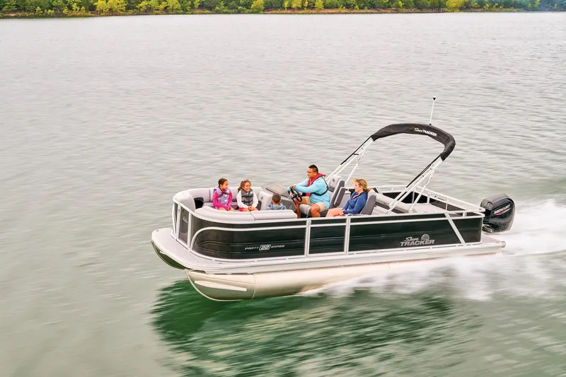 Slide: The Image of Sun Tracker Party Barge 22 RF DLX 2026 - 15