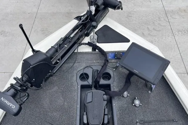 Slide: The Image of 2021 Tracker Pro Team 195 TXW Tournament Edition boat with Garmin electronics. - 5