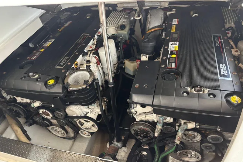 Slide: The Image of Twin Volvo Penta engines in a 2011 Formula 400 Super Sport boat. - 20