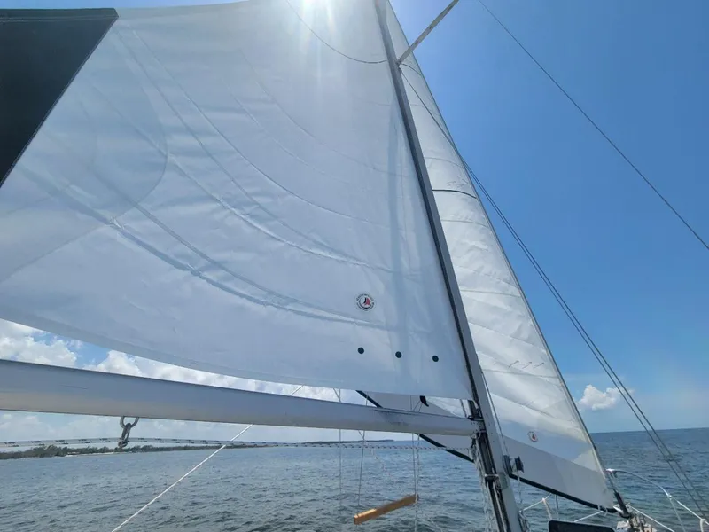 Slide: The Image of Cape Dory MS300 1989 - 2