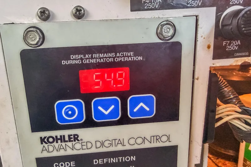 Slide: The Image of Kohler advanced digital control panel displaying "54.9" on a Formula 400 Super Sport, 2007 model. - 37