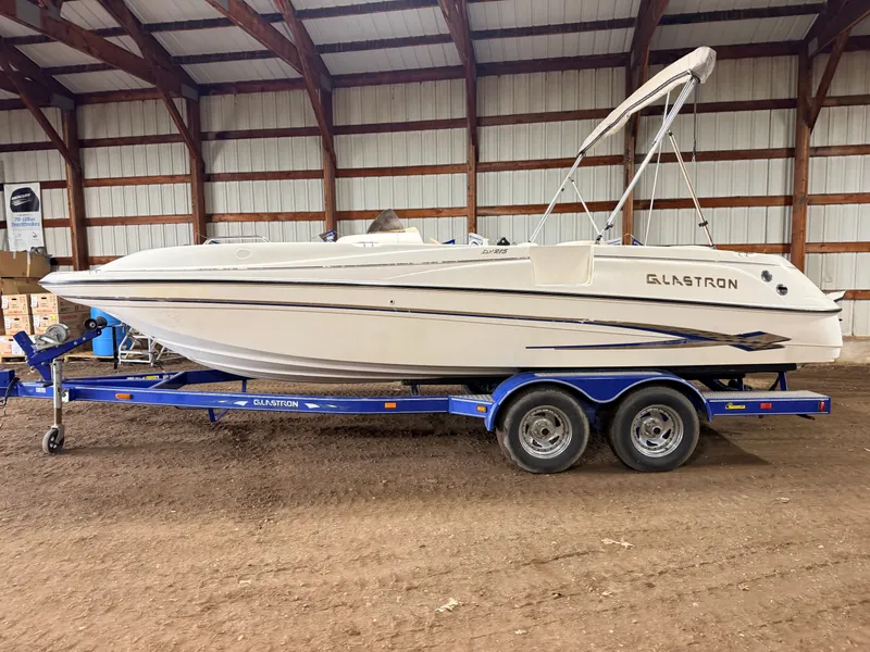 Slide: The Image of Glastron DX215 Deck Boat & 220HP 5.0L Volvo/Penta with Tandem Axle Trailer 2003 - 55