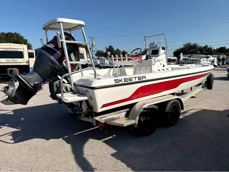 Slide: The Image of Skeeter ZX22 Bay T 2005 - 3