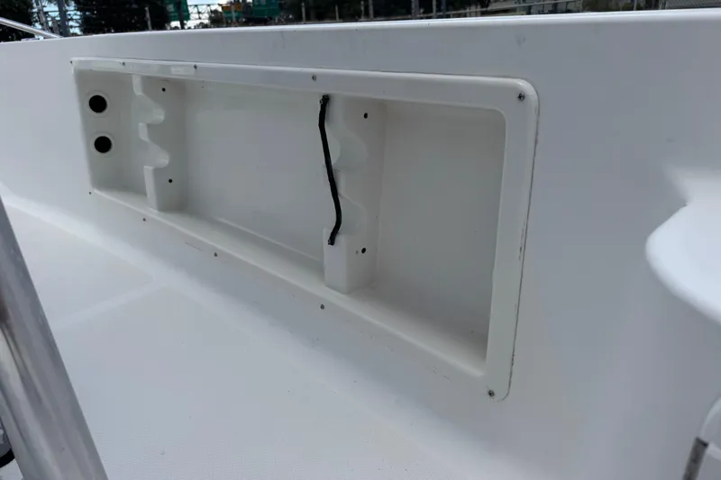 Slide: The Image of 2004 Sea Fox 225 Bay Fisher boat interior compartment detail. - 29