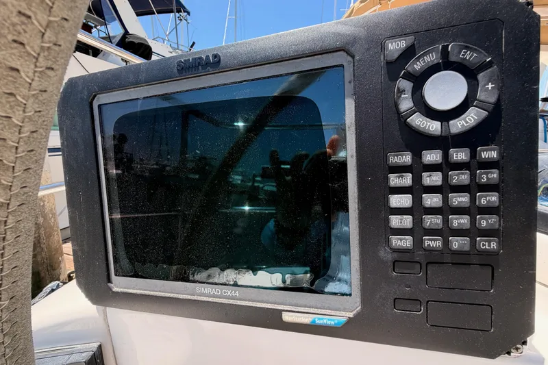Slide: The Image of Simrad CX44 marine navigation system on a 2007 Saga 409 sailboat. - 42
