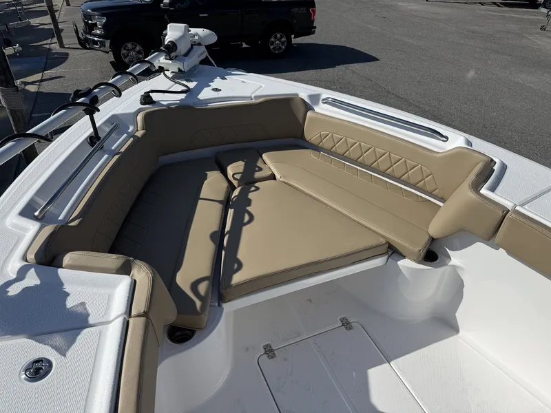 Slide: The Image of Blazer Makaira 2600-425HP MERCURY 2027 - 11