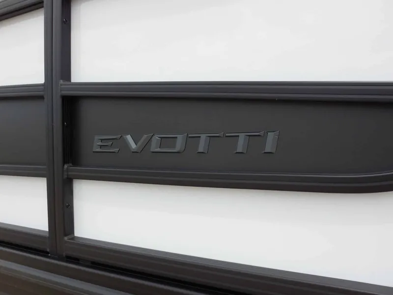 Slide: The Image of Evotti 521QL 2026 - 10