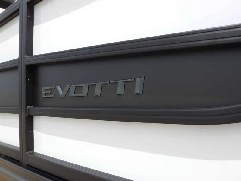 Slide: The Image of Evotti 523QL 2026 - 10