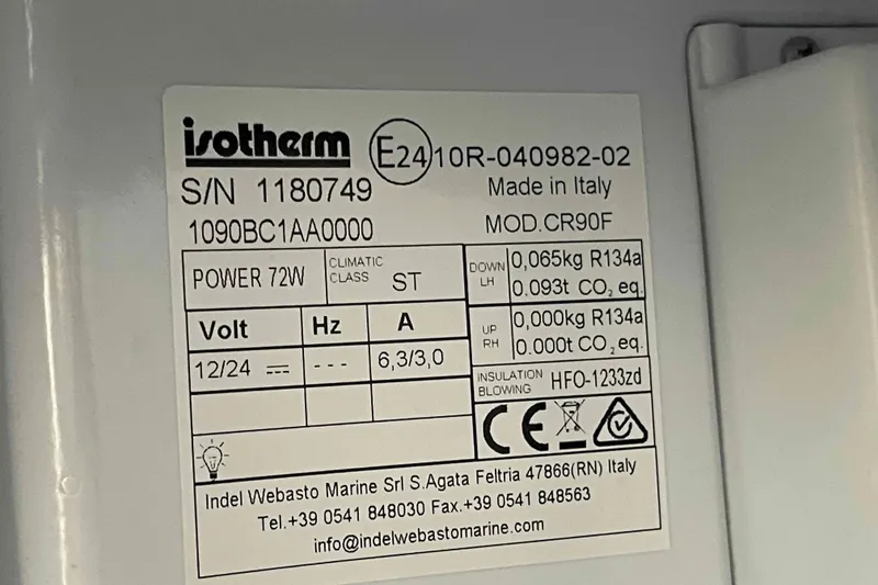 Slide: The Image of Label on Isotherm appliance, model CR90F, showing specifications and contact details. - 36